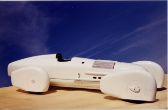 1928 Stutz Blackhawk Engineering, Power, and Streamlining far ahead of it's time.